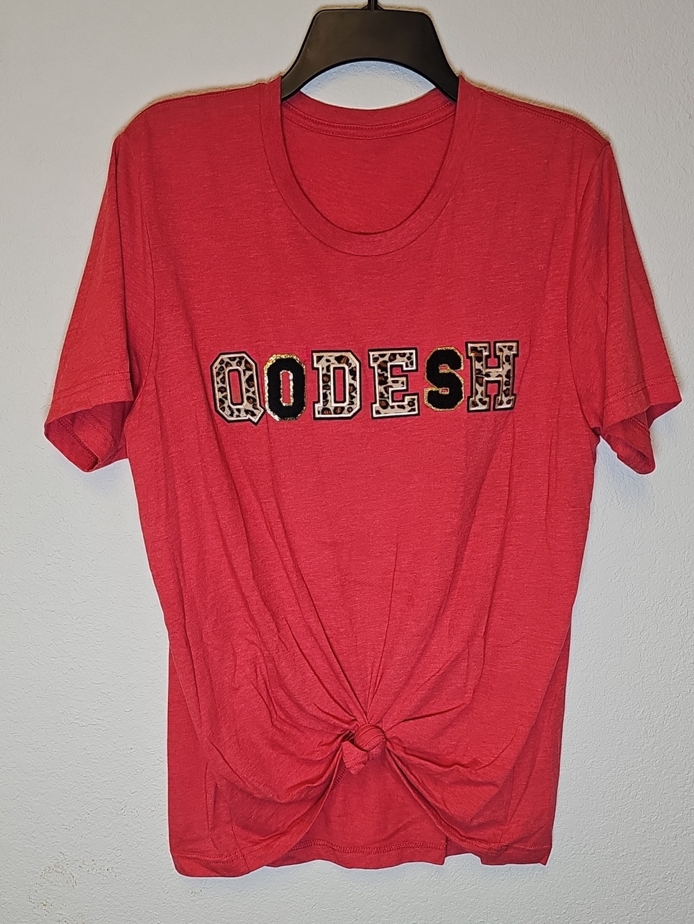 Qodesh Red Short Sleeve Tee with Knot Large Rare Find Like New Set Apart Remnant